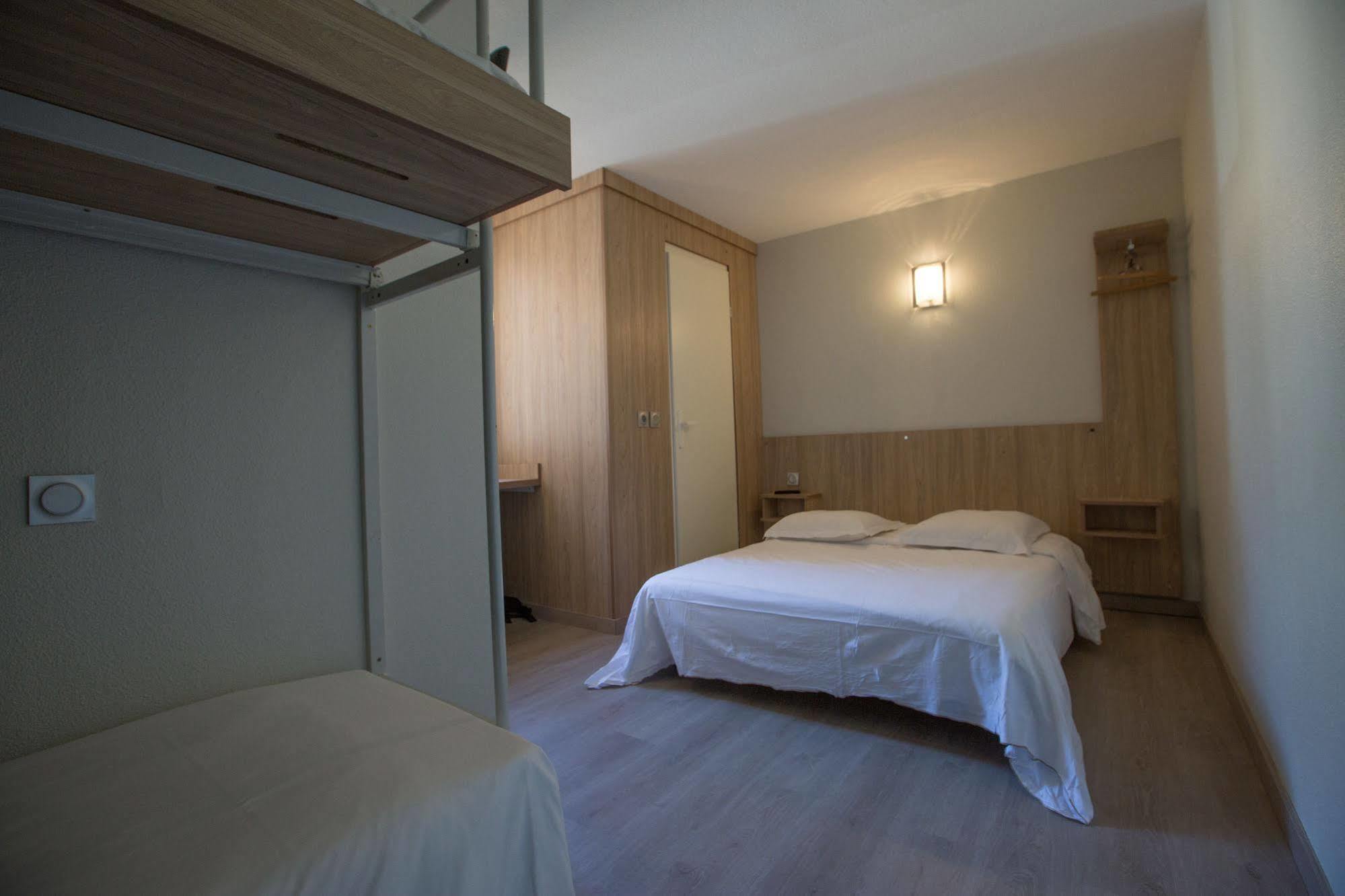Hotel Parc Azur - Toulon Ольуль Экстерьер фото